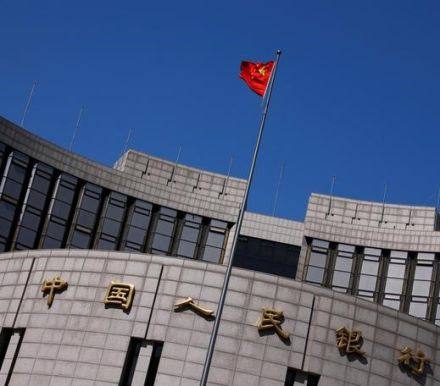 中国2月外汇市场总计成交9.43万亿元人民币