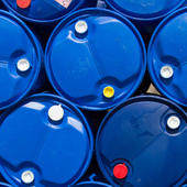 近期油价基本无利空消息，唯一的利空就是美国原油产量的增加，但输油管道的持续关闭且恢复时间不定，美国EIA库存连续几周的减少，在这些利好支撑面前，美国产量增加的影响显得微不足道。操作上，逢低做多