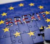 英国议会将在北京时间1月16日凌晨4:00-5:00之间对首相特雷莎·梅从布鲁塞尔带回的脱欧协议进行投票。分析师正根据可能出现的结果预演英镑的走势，其中二次公投将...