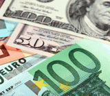 欧市尾盘，欧元兑美元回吐欧市盘初录得的涨幅，现交投于1.2317一线。欧元自2月中旬涨至逾三年高位1.2555后持续回落，瑞士信贷(Credit Suisse)认为逐步构筑双顶...