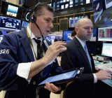 具美国财经网站MarketWatch报道，摩根士丹利（Morgan Stanley）的股价在周三收盘上涨超过3%，此前该投行公布了好于预期的第二季度财报。摩根士丹利的交易营收