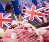 渣打银行(Standard Chartered)经济学家克里斯托弗•格雷厄姆(Christopher Graham)指出，英国公投决定退出欧盟已近3年，但英国议会迄今未能就前进