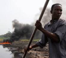 同时尼日利亚石油行业的罢工也在一定程度上影响了石油出口的数量，另外因为油管的关闭还未恢复，给市场带来了一定供应紧张的情绪；出口方面，中国原油进口数量再度升高，预示着油市的需求正在升温