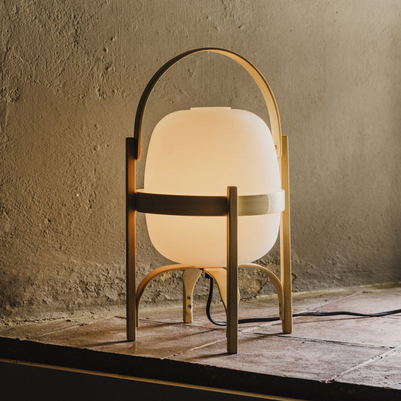 Table lamp Nordic minimalist modern designer solid wood creative day style living room bedroom book room bedside decorative table lamp