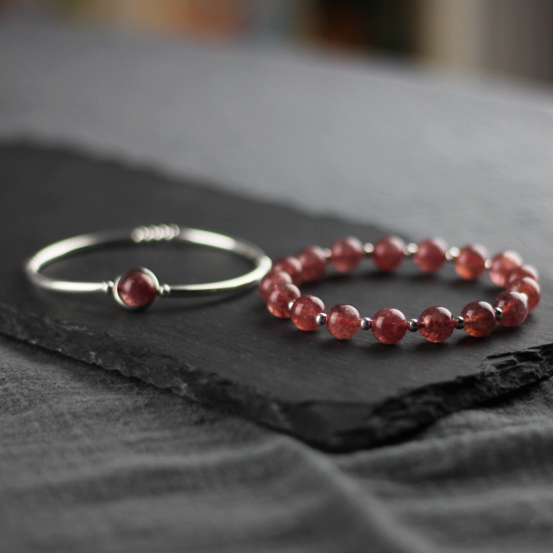 Yunling people original collectible grade 6A natural strawberry crystal hand chain female Wang peach flower sterling silver hand chain birthday gift