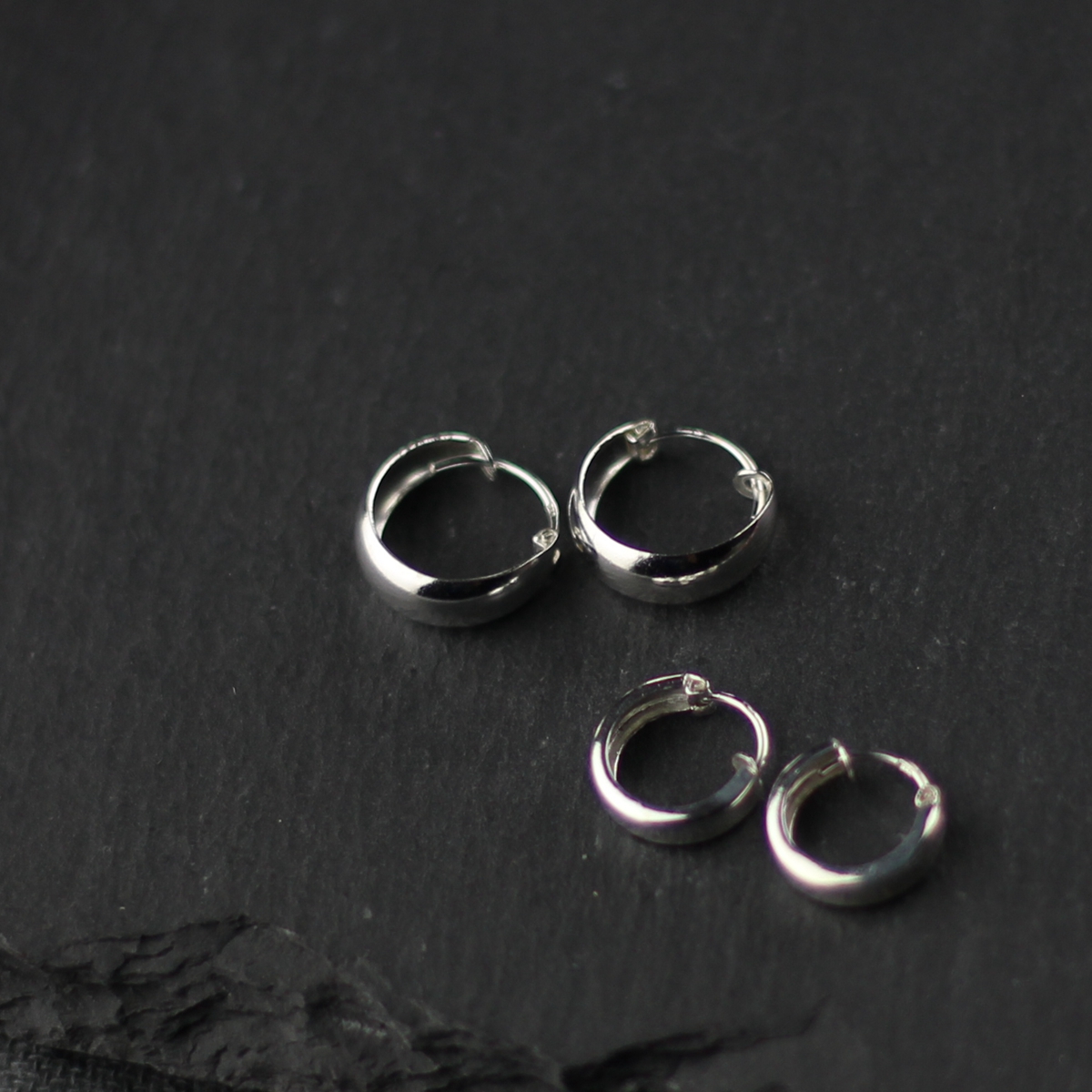 Yunling people's grandma's small earrings S925 pure silver ring ring small ear button brief retro Chinese earrings