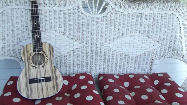 how to learn ukulele