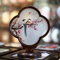 Suzhou embroidery pure hand embroidery chicken wing wood double-sided embroidery ornament Happy Eyebrows creative Chinese style craft ornament