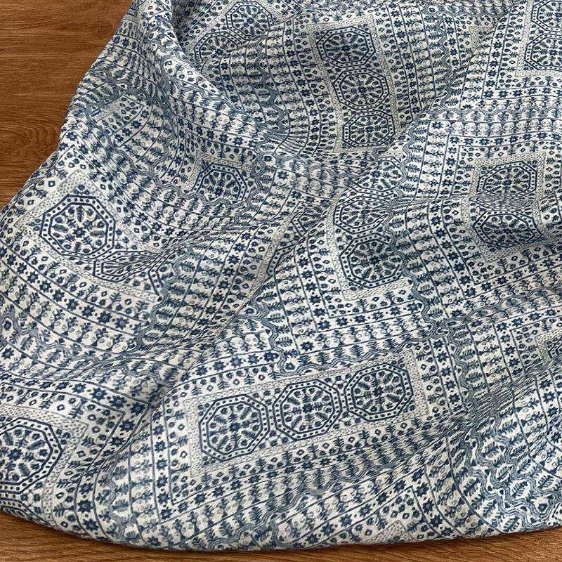 Bujiu Yiyu, a Fabric Store Specializing in Artistic Retro Patterns, Offers Linen and Ramie Printed Fabrics for Summer, Lightweight Materials for Cheongsam Dresses