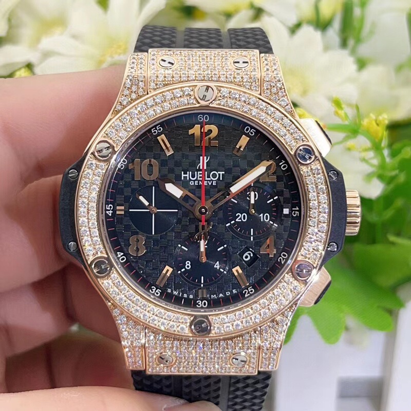 Direct Purchase of a 98% New 44mm Hublot Big Bang 18K Rose Gold 301.Pb.131.Rx Automatic Mechanical Men's Watch with Diamonds Added Later Direct Purchase of a 98% New 44mm Hublot Big Bang 18K Rose Gold 301.Pb.131.Rx Automatic Mechanical Men's Watch with Diamonds Added Later