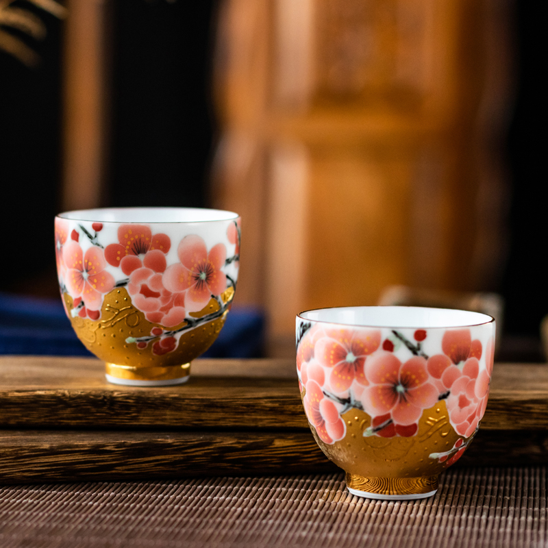 999 True gold hand-painted under-painted lovers to cup Celadon porcelain founder Xiao Jianhui's signature of the bottom of the tea drinking cup