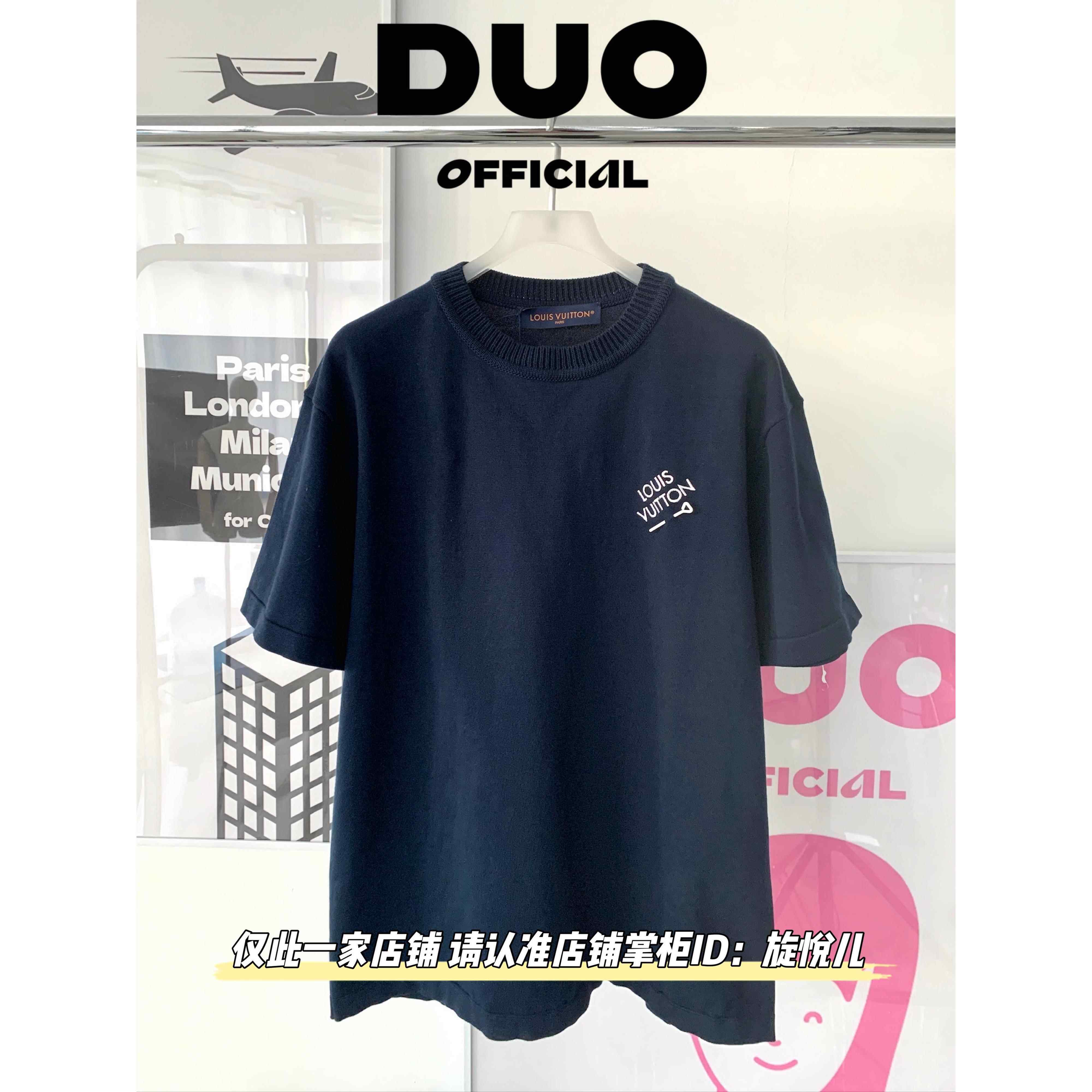 有图有货，下单就冲！这款深蓝字母刺绣别针男装，绝了！🌟_T恤_淘宝服装网