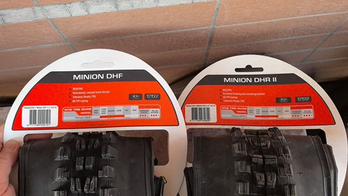 Idle Maxxis Minion DHF DHR 27.5x2