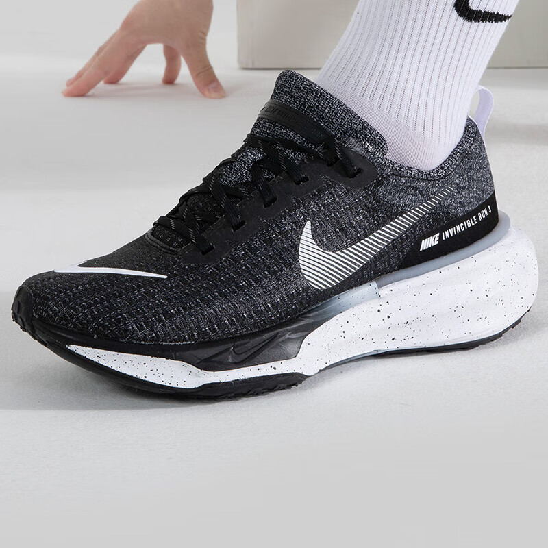nike耐克男ZOOMXINVINCIBLERUNFK3运动训练跑步鞋DR2615-002