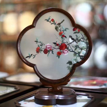 Su embroidery pure hand embroidery chicken wing wood double-sided embroidery ornament Flower and Bird Picture creative Chinese style craft ornament