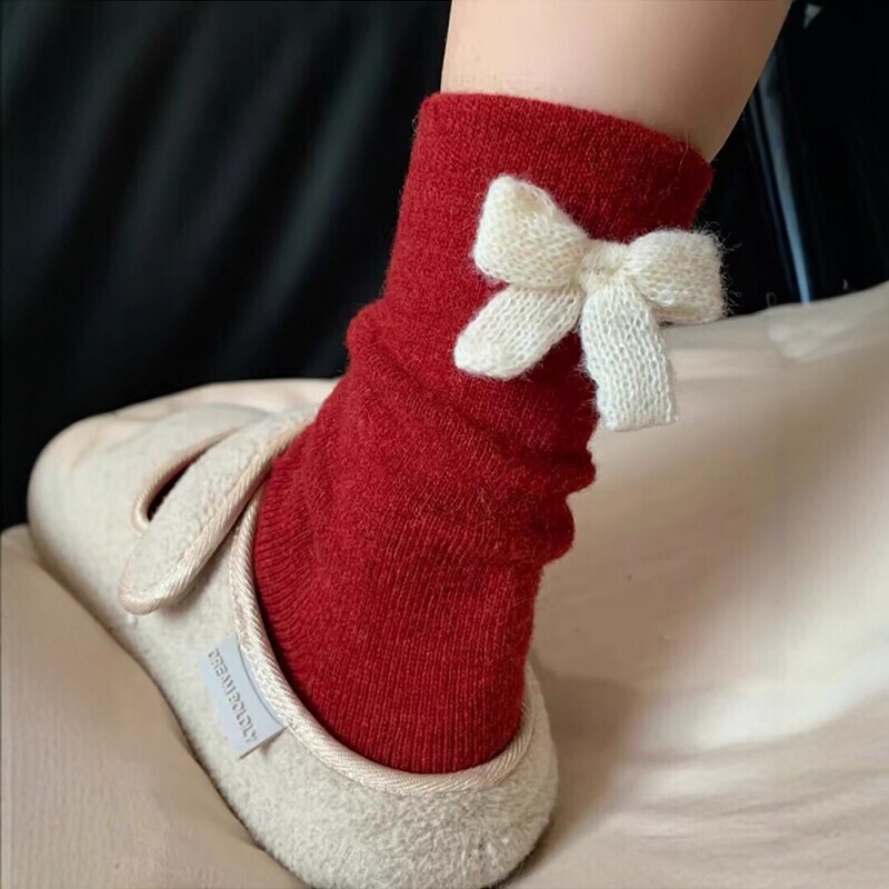 The Product Is a Hit! It's the Retro Red Bow Tie Socks for Autumn~ New Year and Christmas Mid-Calf Socks for Women in Autumn