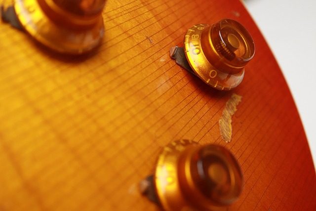 how long does it take to learn guitar