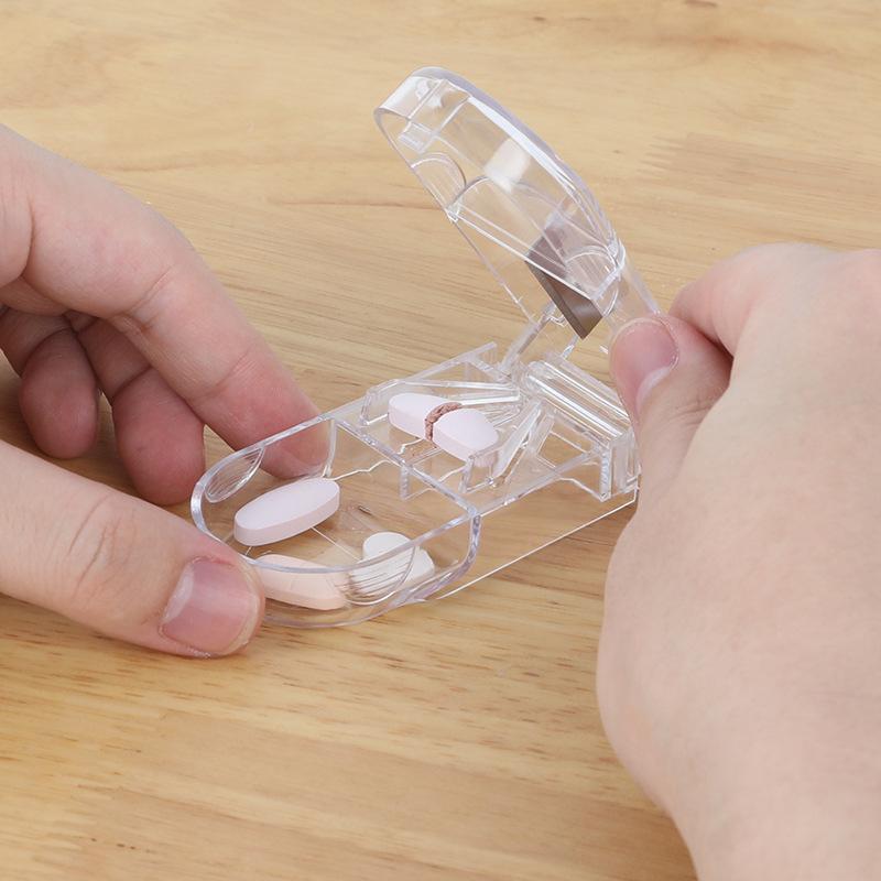 Portable Mini Pill Box, One-Week Medication Storage and Sorting Box, Pill Splitter, Portable Pill Cutting Tool