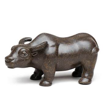 Yixing purple clay tea pet cow ornaments sculpture bronze mud zodiac ox tea play tea tray tea set accessories crafts