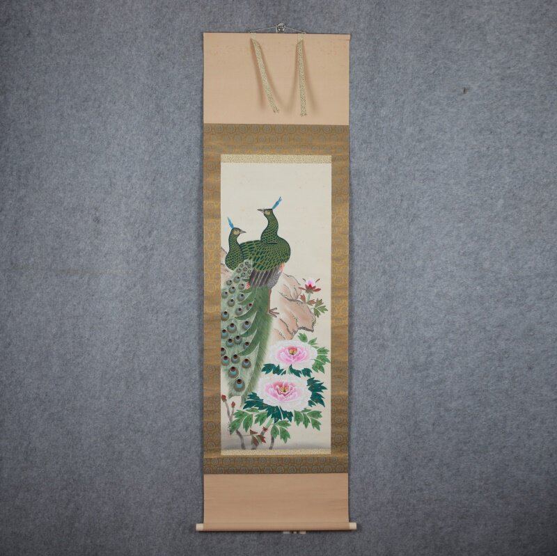 (Seconds) Japanese Return Peacock Peony Silk Vertical Scroll Private Collection Gift 1581