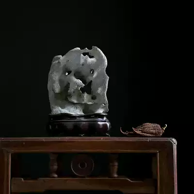 Jing Chi Qing for the desk head Ya Shi Natural Taihu Stone Appreciation Stone Su Gong Ebony base