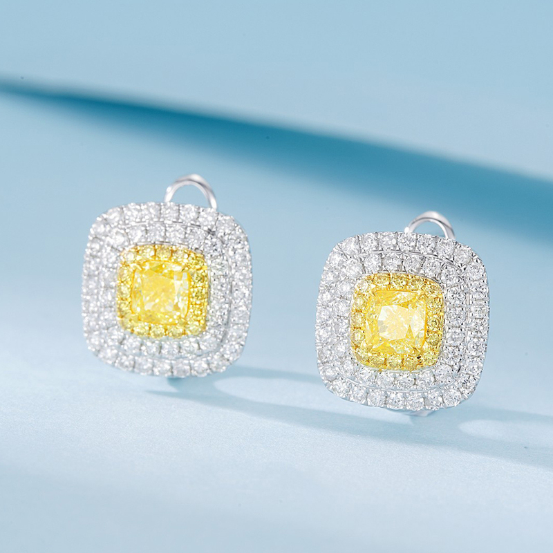 【Zhenmeifu】Main Stone 1.32 Carats/Pair 18K Diamond Yellow Diamond Cushion-Shaped Ear Studs, Stylish and Elegant Jw021
