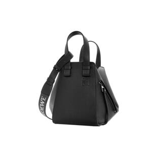 LOEWE罗意威 Hammock 可拆卸可调节肩带内部钩扣 缎面牛皮革