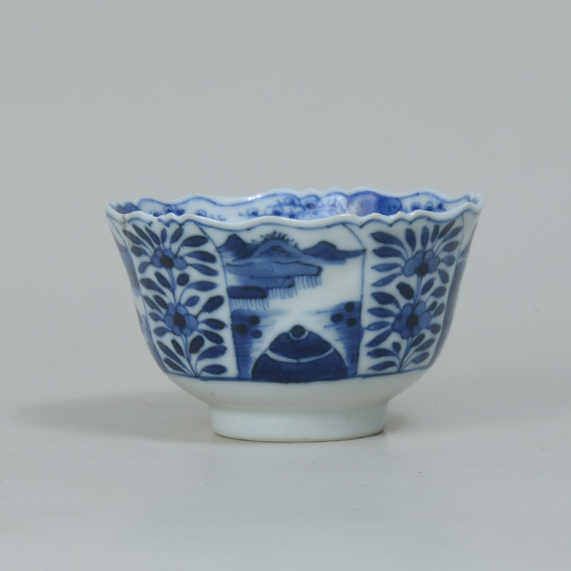 Overseas Return (Package Old with Certificate Can Pawn) Blue and White Character Landscape and Flower Pattern Cup
