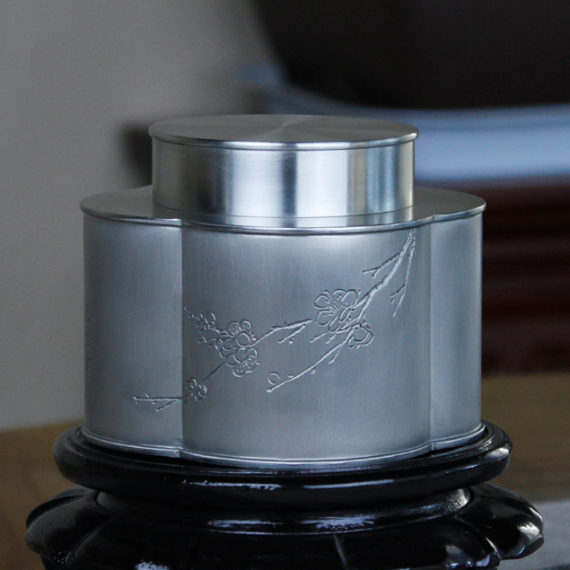 Hand-carved Fragrant Pure Tin Can Works by Li Zisen, a Master of Arts and Crafts Yunnan Pure Tin 999