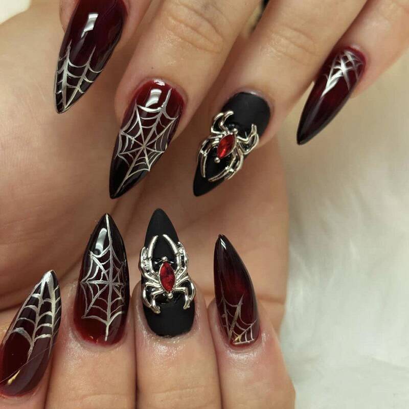 Halloween Nails Dark Style Black and Red Gradient Spider Web with Metal Spider Removable Fake Nails Nail Art Stickers Halloween Nails Dark Style Black and Red Gradient Spider Web with Metal Spider Removable Fake Nails Nail Art Stickers
