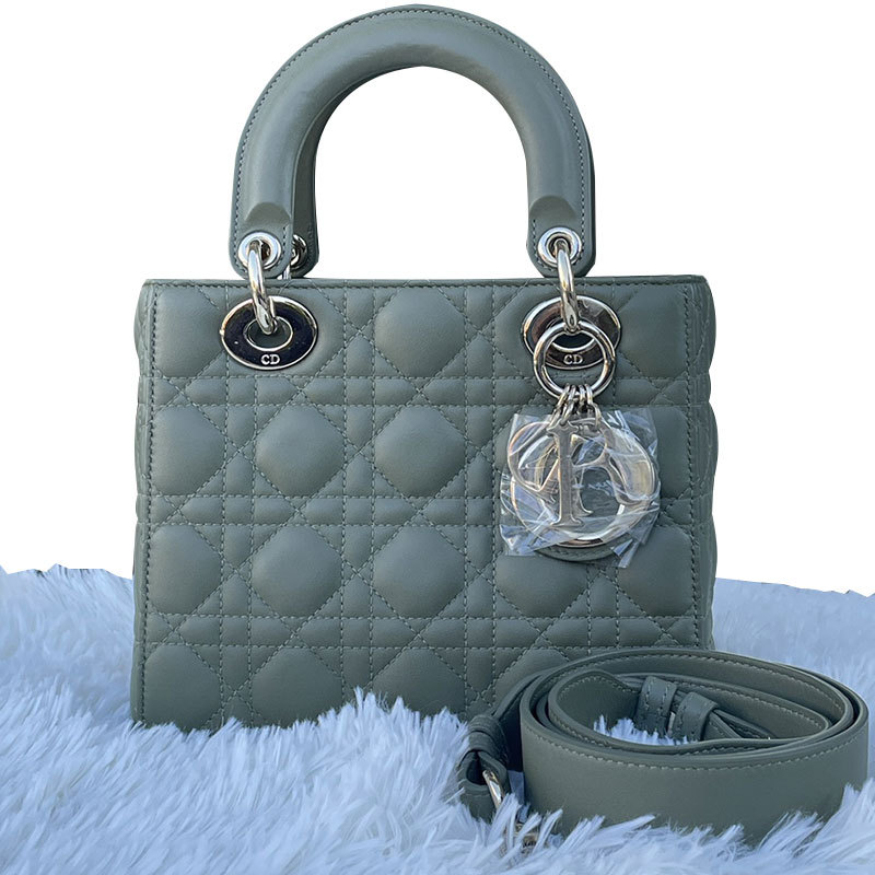 【 50% off Instant Purchase 】98% New Dior Lady Quilted Lambskin Lady Dior Handbag and Shoulder Bag for Women, Authentic