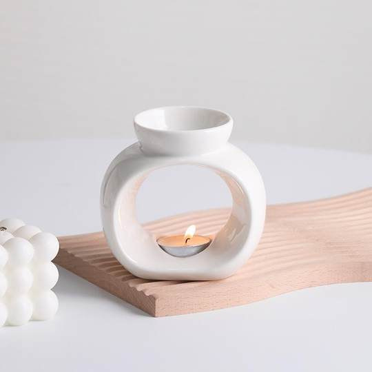 Cross-border hot selling ceramic aromatherapy stove ornaments indoor candle aromatherapy lamp retro household anti-dry burning essential oil lamp