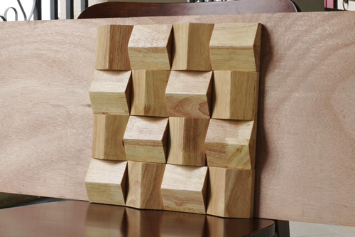 Диффузионная доска из бревенчатых блоков, треугольная фоновая стена из мозаики из цельного дерева из каучукового дерева, может использоваться в качестве декоративной фоновой стены.