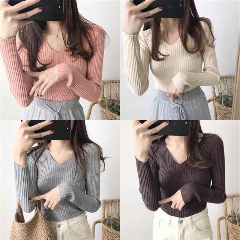 Autumn and Winter V-Neck Nude-Colored Knit Sweater for Women, Slim-Fit Stretch Pullover, Flattering and Slimming Base Layer Top