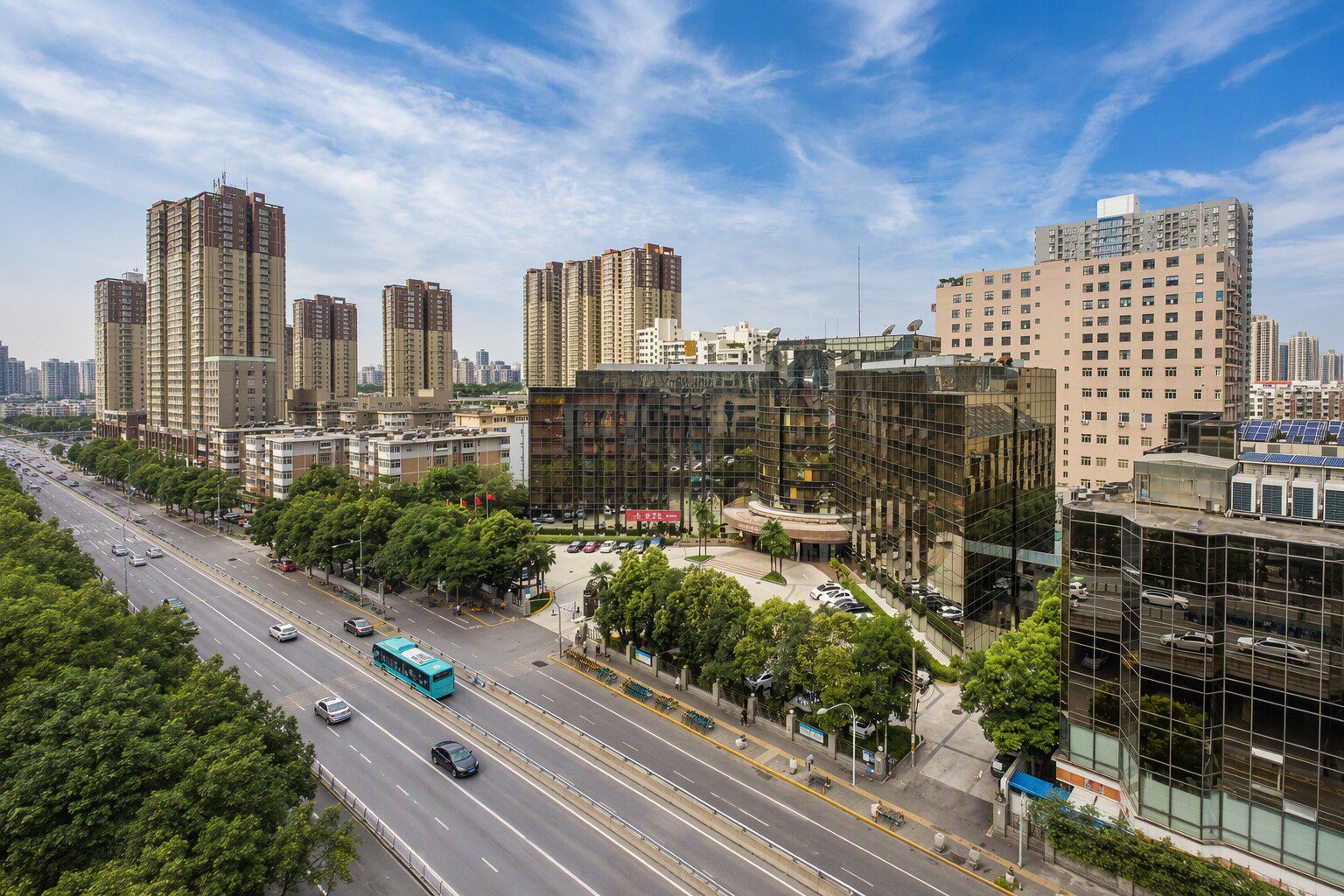 西安金花大酒店（西京医院通化门地铁站）