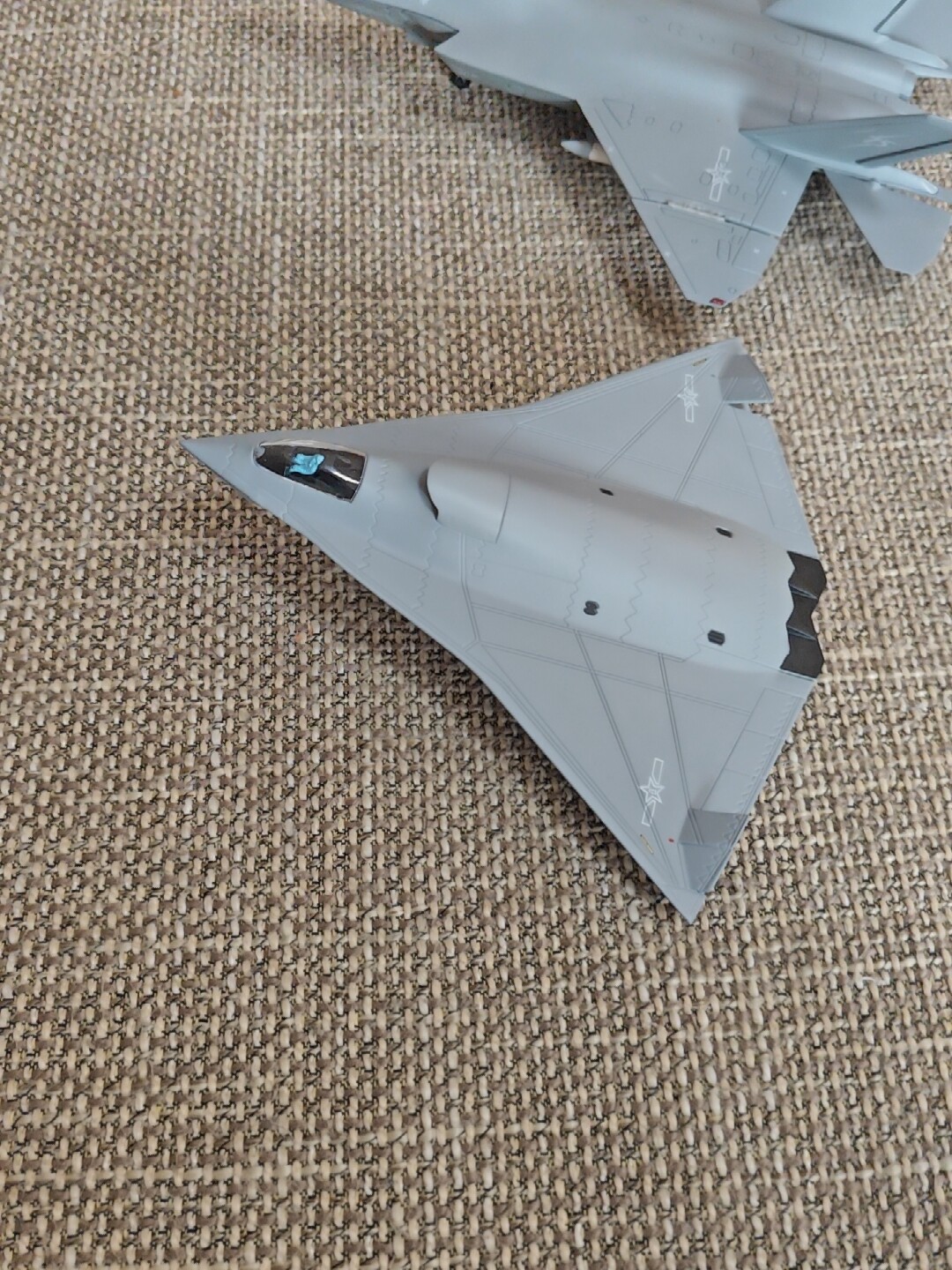 1：144/100歼36飞机模型J50战斗机中国新型六代战机银杏叶成品-淘宝网