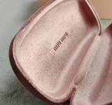 Miu Miu Miu Glasses Box Солнцезащитные очки коробка солнцезащитные очки поляризованная зеркальная коробка бархатная ткань Flip Box