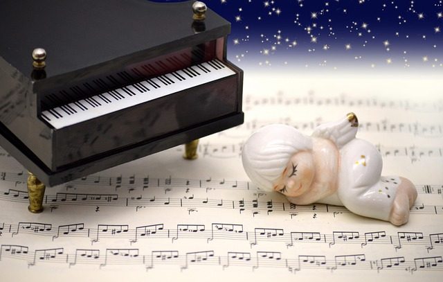 how many black piano keys