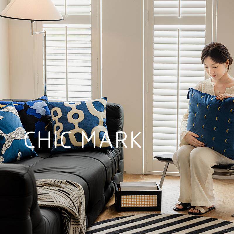 New direct selling American style home light luxury pillow sofa living room bedside bay window cushion large back bedroom dining room waist
