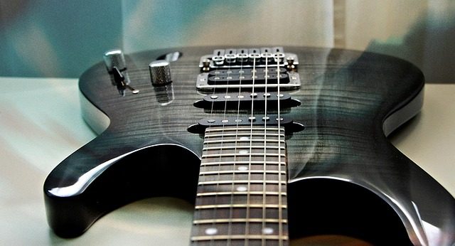 how to fix a broken guitar string