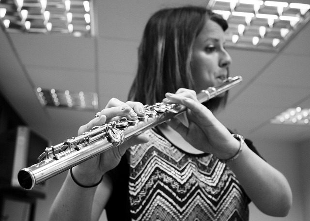 how to play pan flute