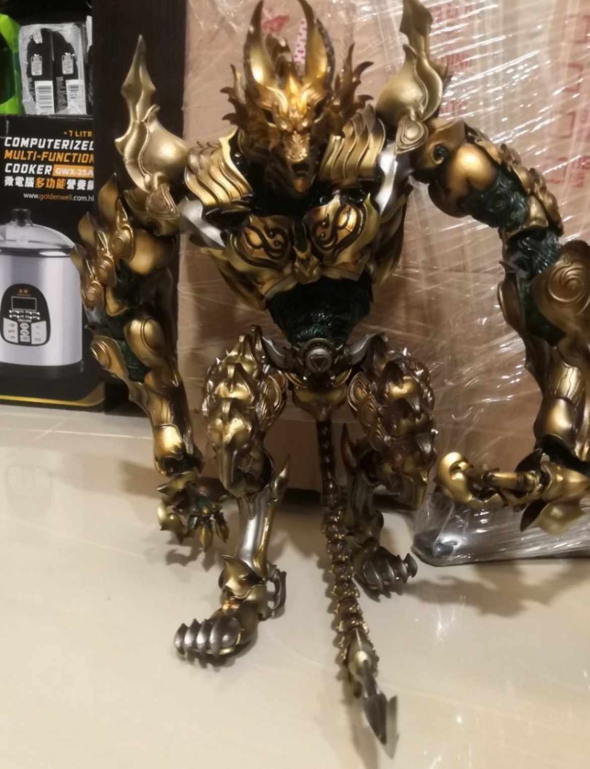 S.H.フィギュアーツ 黄金騎士 ガロ 雷吼Ver. 牙狼 -紅蓮ノ月- 魂ウ…