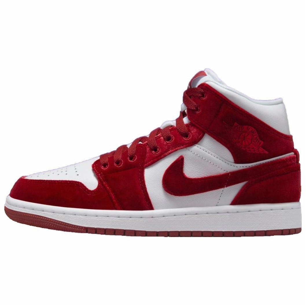 Jordan Air Jordan 1 MID “Red Velvet White”柔软舒适  中帮