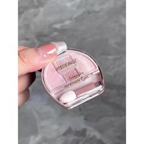 Gentle Password Wet Silkworm Eyeshadow Four Colors Pearlescent Satin Light Explodes Eye Corners and Nose Tips to Brighten Pink Naked Skin