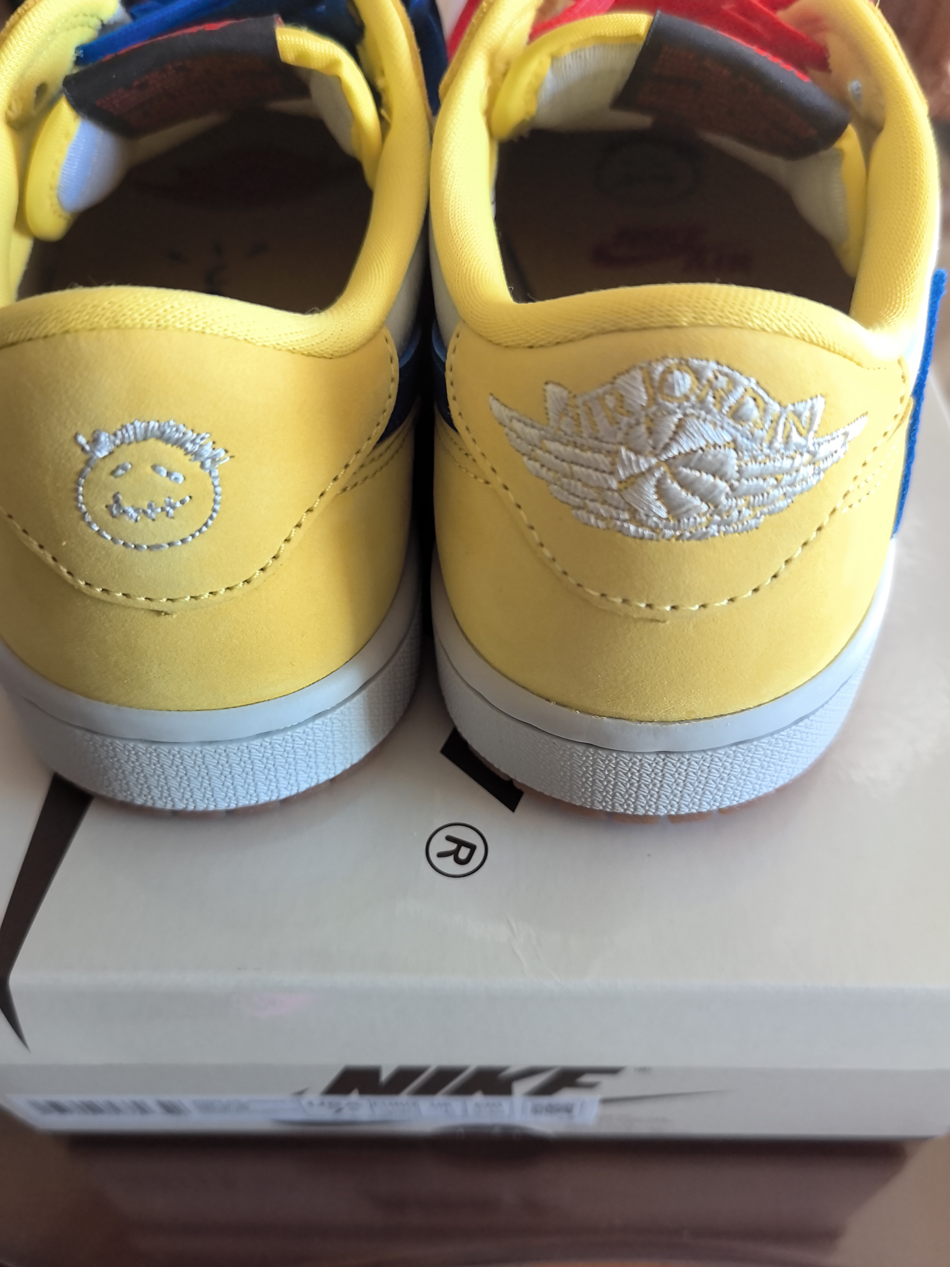 小鸿体育Air Jordan 1 AJ1 TS联名倒钩7.0金丝雀黄蓝色DZ4137-700