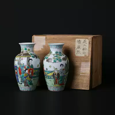 Japan's return to the Qing Kangxi powder, the story of the vase, a pair of annual models