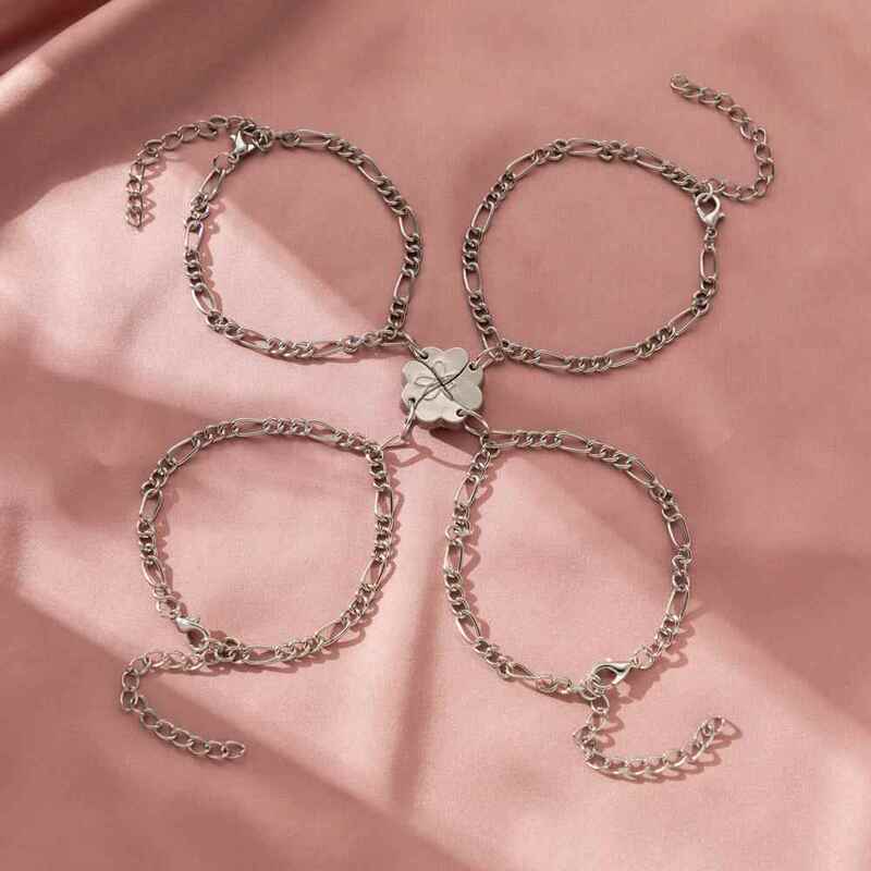 Three-Person Friendship Bracelets with Magnetic Attraction, Clover Bracelets for Elementary School Students, Unique Four-Person Magnetic Bracelets, Versatile Hand Accessories