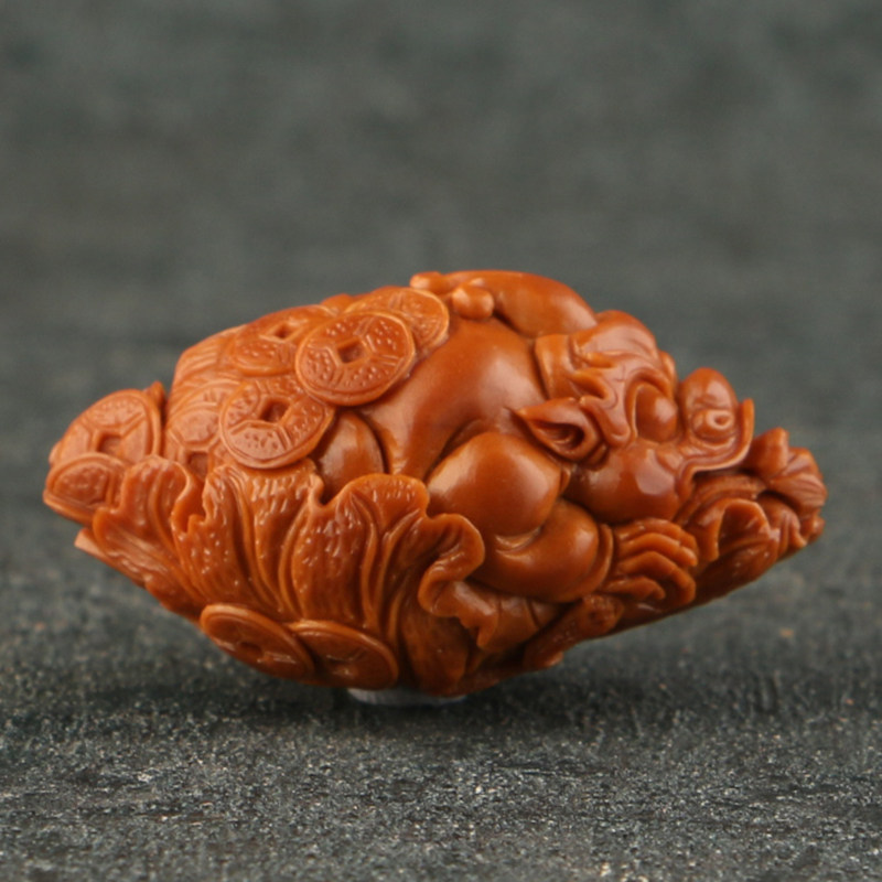 2 2x38cm (Pixiu) Chen Renhua's Olive Kernel Carving Three-flower Oil Kernel Single Seed Pendant