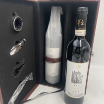 17 18 Moutai Group (Changli Wine Industry) red wine gift box in an elegant and high-grade self-drinking gift box