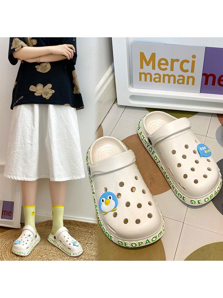 New 2020 new thick-soled hole shoes outer wear non-slip semi-baotou dormitory dormitory summer work beach trendy women drag good